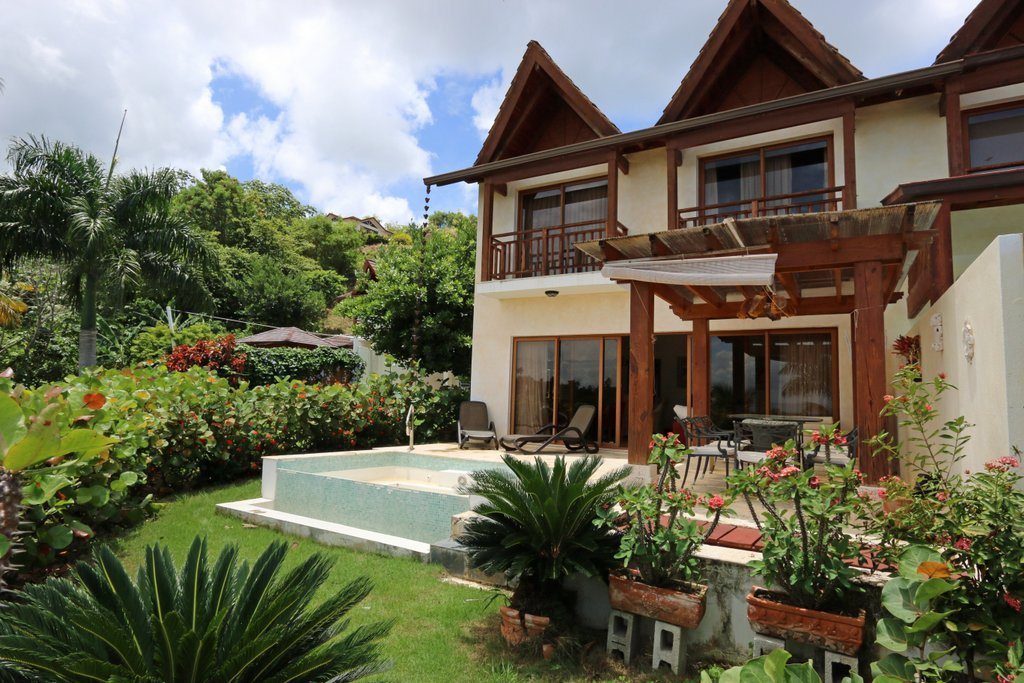 VM48 luxury villa for sale in Puerto Bahia Samana
