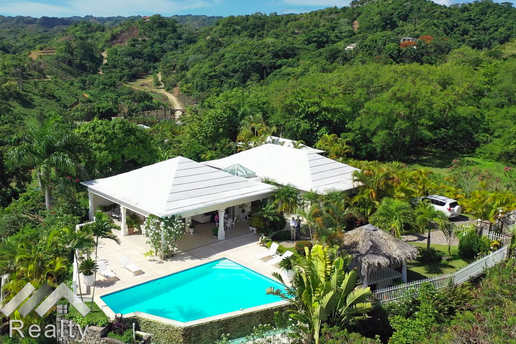 villa-laueve-aerial-view-villa-for-sale