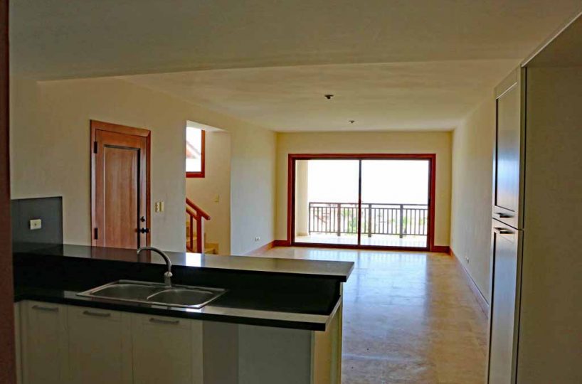 puerto-bahia-penthouse-for-sale-kitchen-dining-area-view