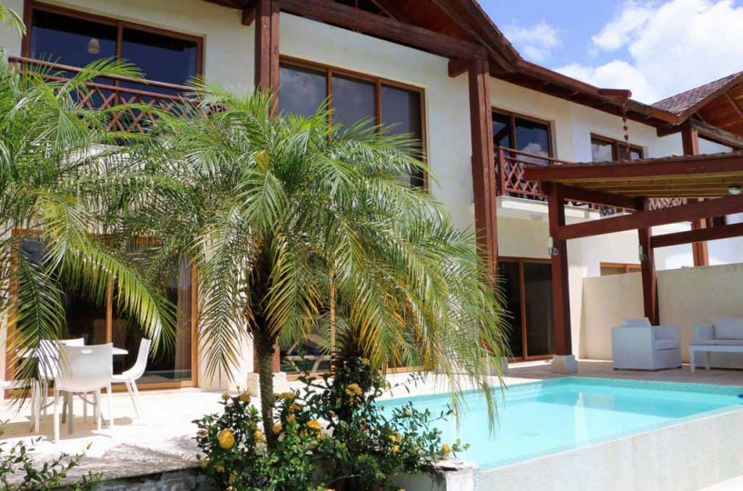 luxury-villa-montana-for-sale-in-puerto-bahia-featured -property