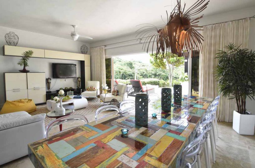 puerto-bahia-luxury-villa-montana-for-Sale-dining-area-view