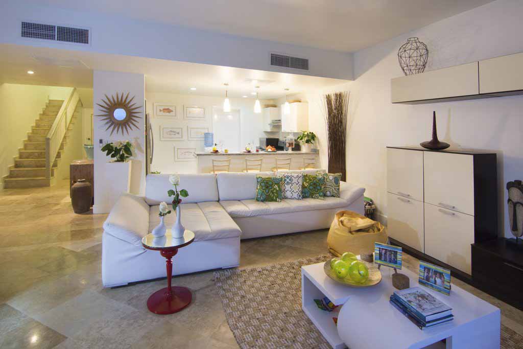 puerto-bahia-luxury-villa-montana-for-sale-living-area-view