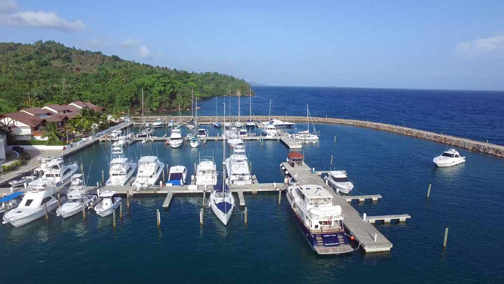 Puerto-Bahia-Marina-Boat-Docks